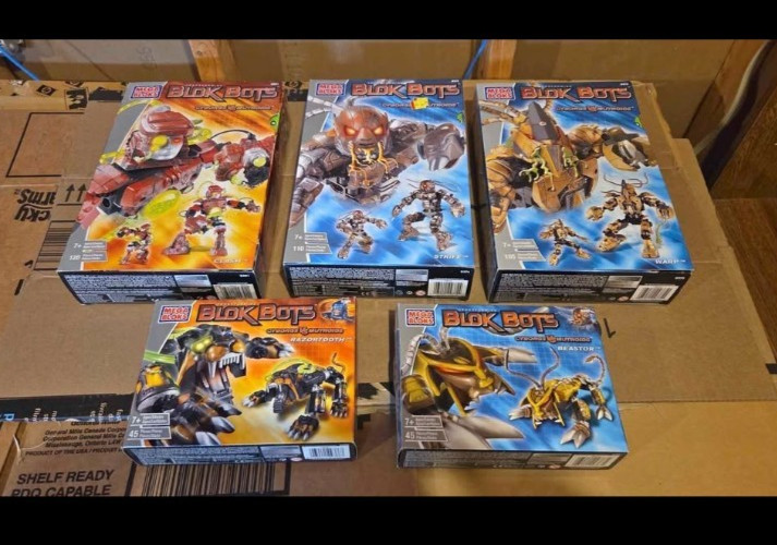 Mega Bloks - Blok Bots LOT - Clash Strife Warp Razortooth Beasto NEW SEALED