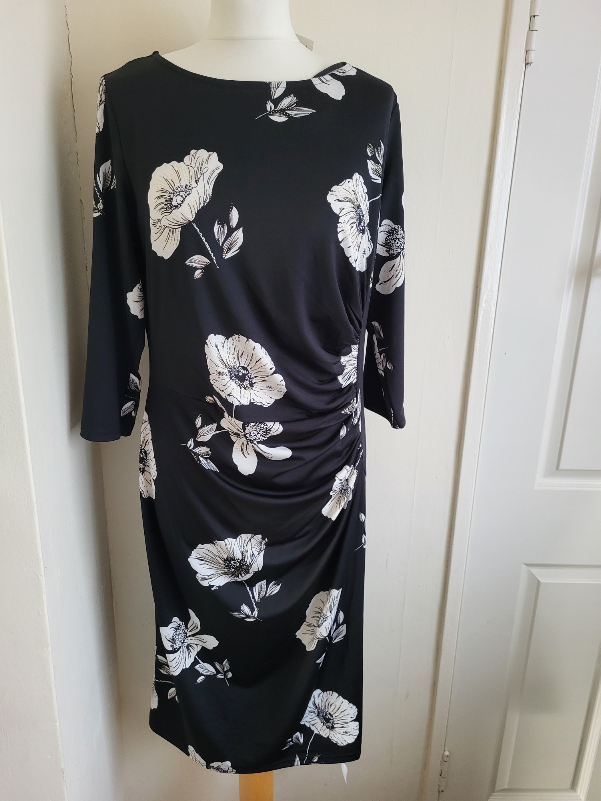 Joanna Hope Midi Dress Ladies Size 14 Black White Floral Stretch Ruched BNWT
