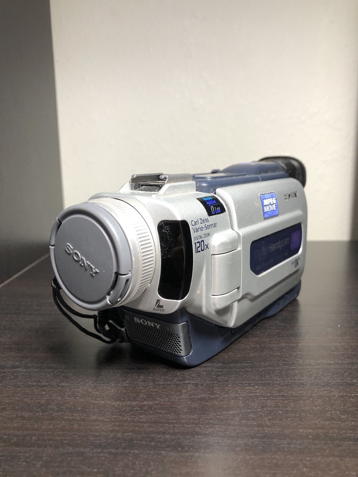 Sony Digital Handycam DCR-TRV17 MiniDV Camcorder Tested & WORKS