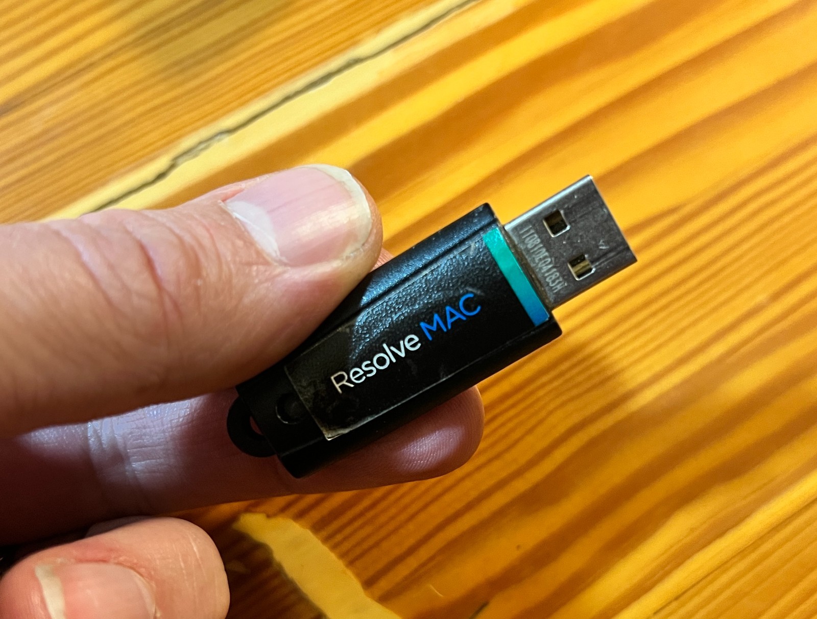 Blackmagic Design DaVinci Resolve Studio License - Dongle USB  -Lifetime License