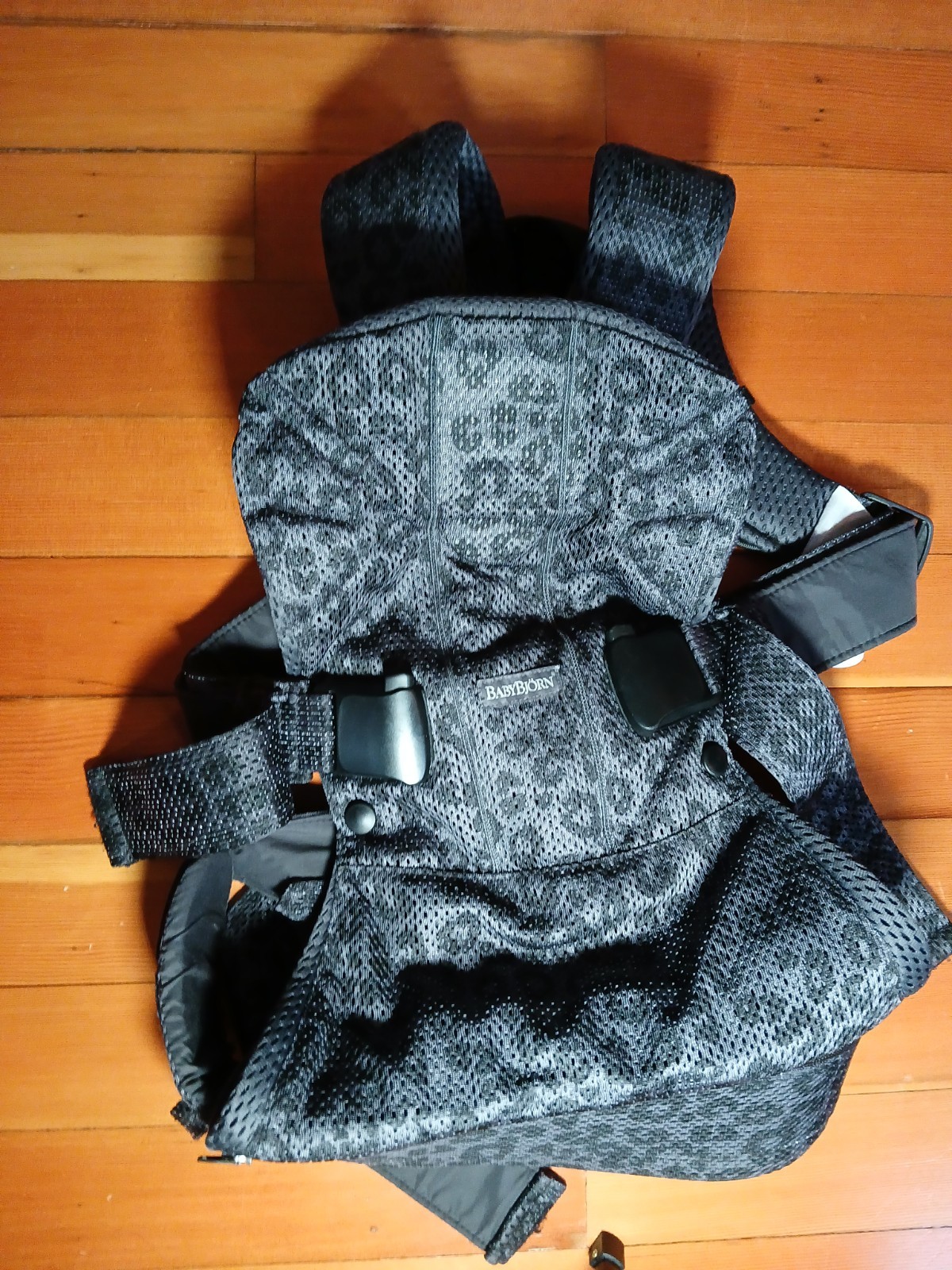 BabyBjörn Baby Carrier One Air, 3D Mesh, Anthracite/Leopard Print, Gray Black