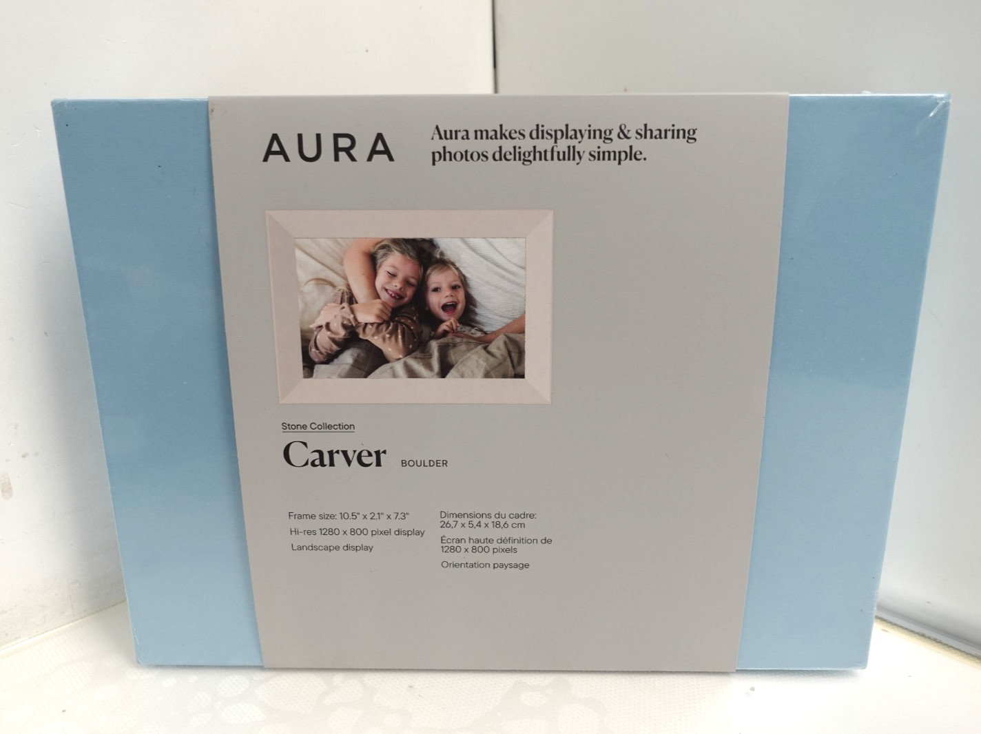 Aura Carver Boulder 10.5" Digital Picture Frame, Model: AF900-SWHT