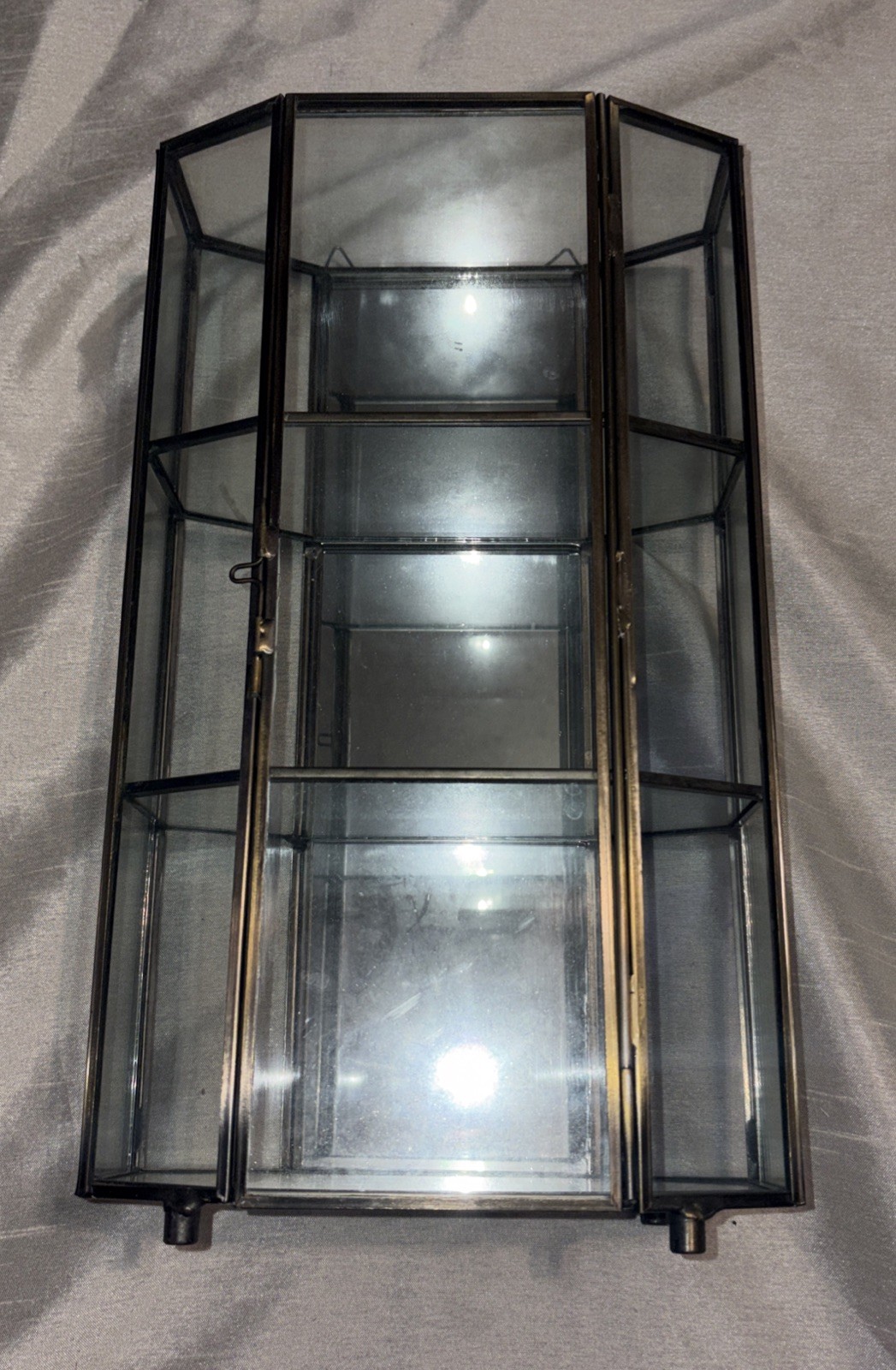 Vintage Brass And Glass Curio Display Cabinet Mirrored 3 Shelf