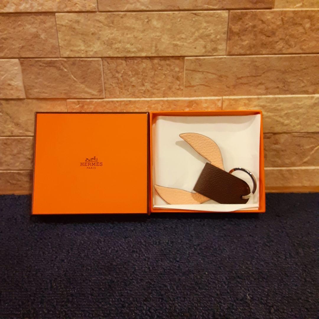 HERMES Petit H Key Ring with Box Leather Beige