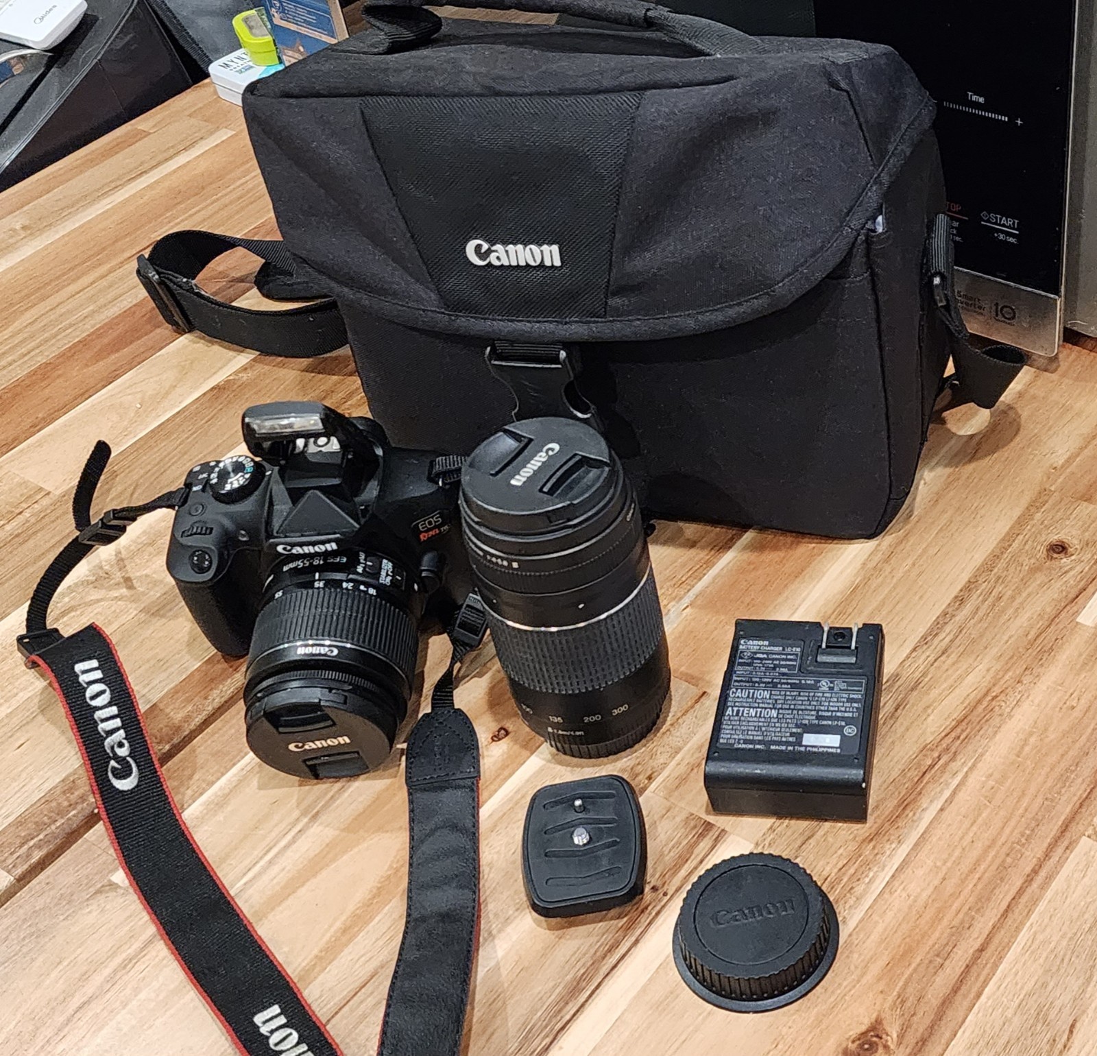 Canon EOS Rebel T6 DS126621 Camera 18-55,75-300 Lens, Charger, SD Card, OrigCase