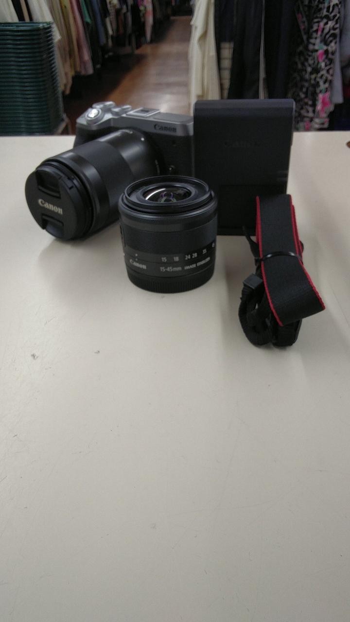 Canon EOS M6 Mark II Mirrorless Camera 32.5MP APS-C Kit with 15-45mm & 55-200mm