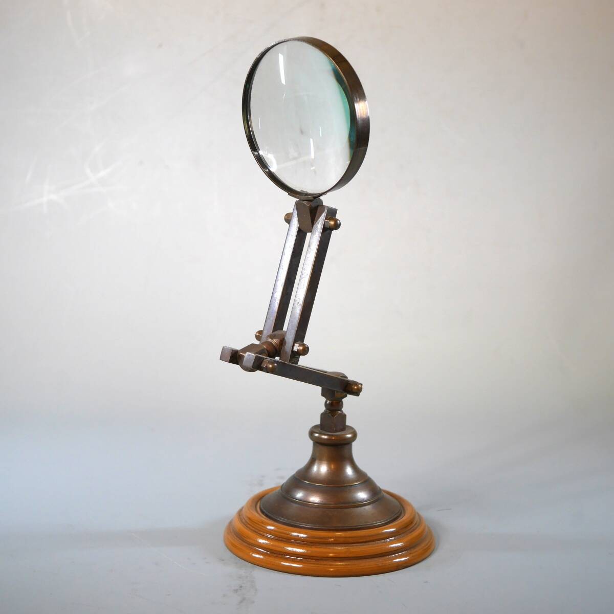 UK Brass Vintage Adjustable Magnifying Glass Four Joints Antique Magnifier