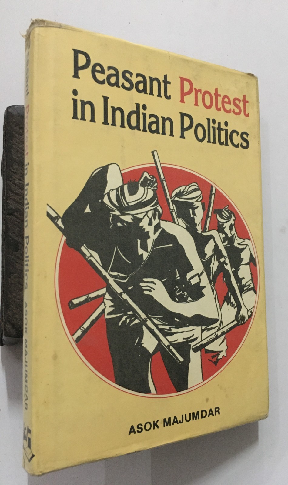 Majumdar, Asok: Peasant Protest In Indian Politics. Tebhaga Movement In Bengal.
