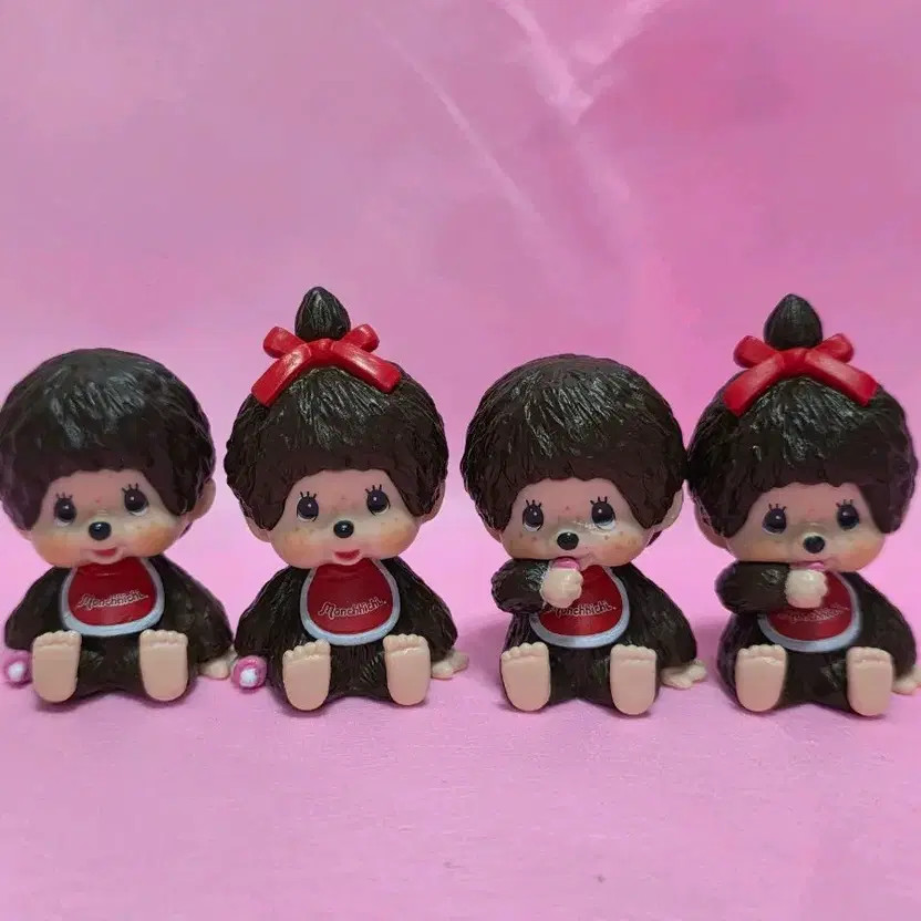 Monchhichi Mini Figurine Set Brand New Unopened