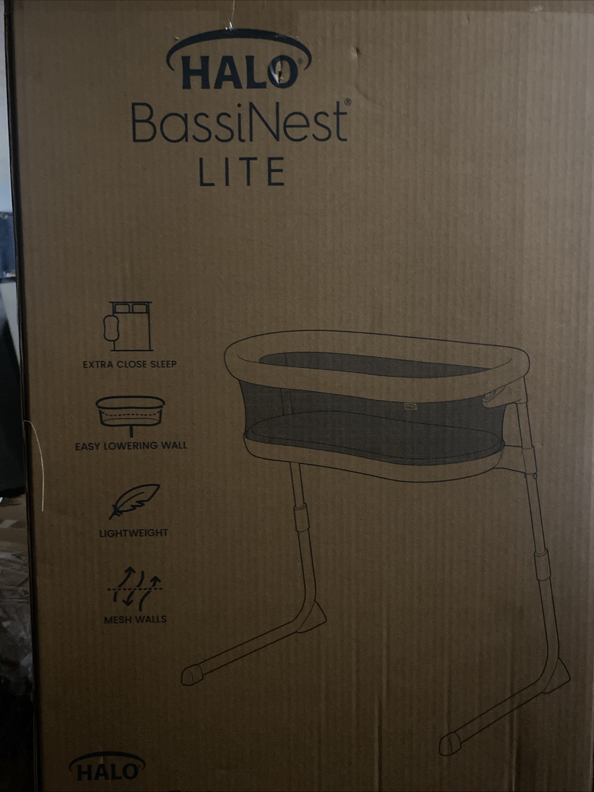 Halo Bassinest Light