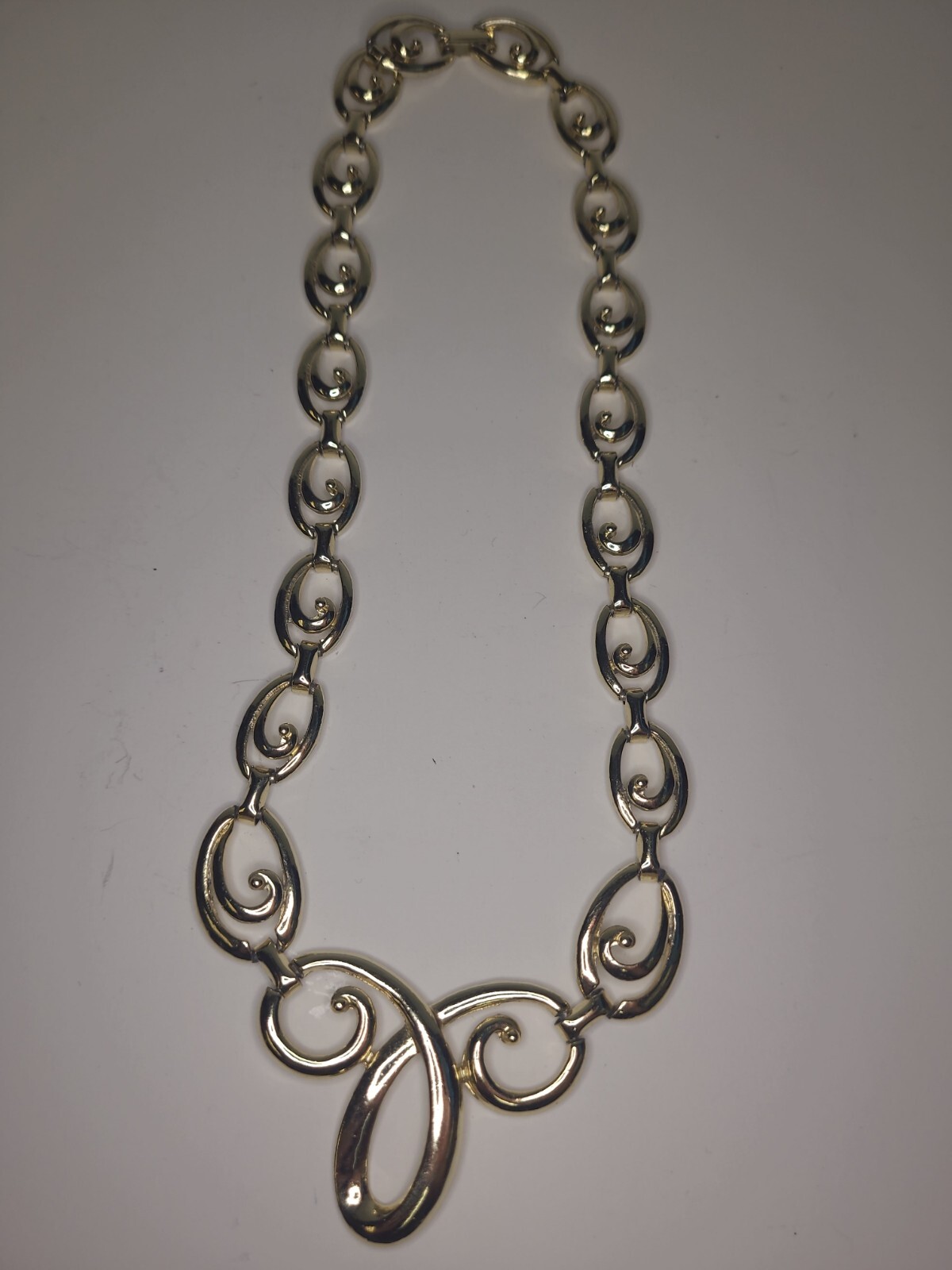 Vintage Women's Necklace art nouveau style lemon gold color length 18"