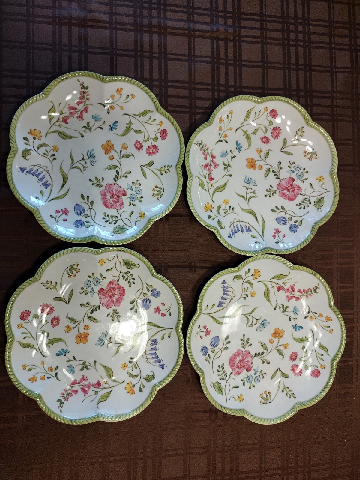 Set 4-Shabby Chic Melamine Scalloped Salad Plates 9"W Spring Summer Floral Easte