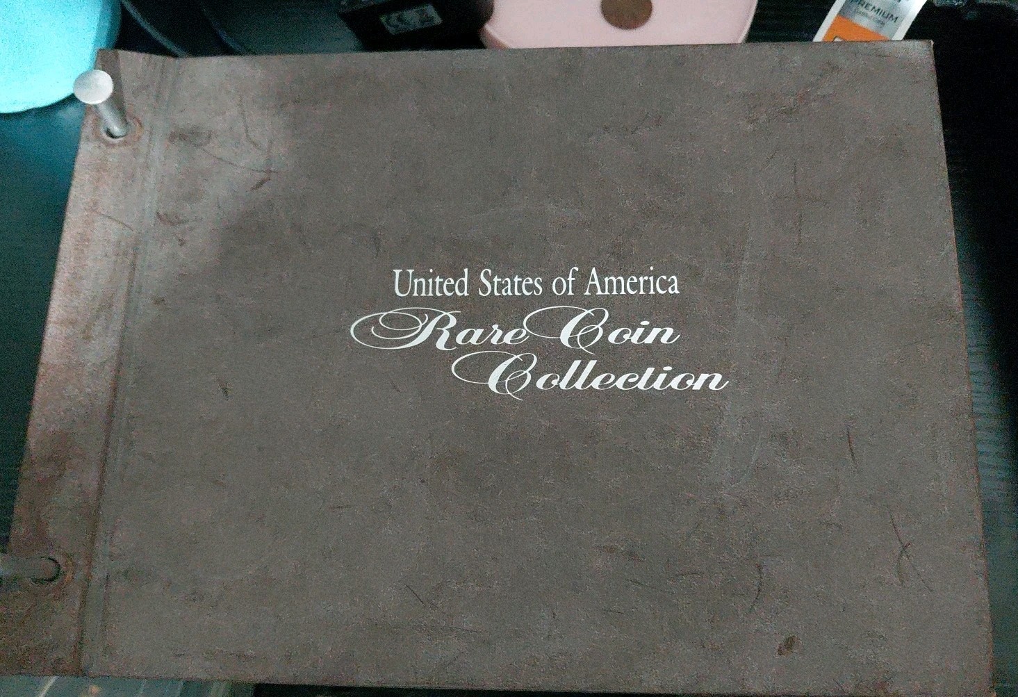US Rare Coin Collection Binder in Brown (9 3/4" x 7" x 3 1/4)