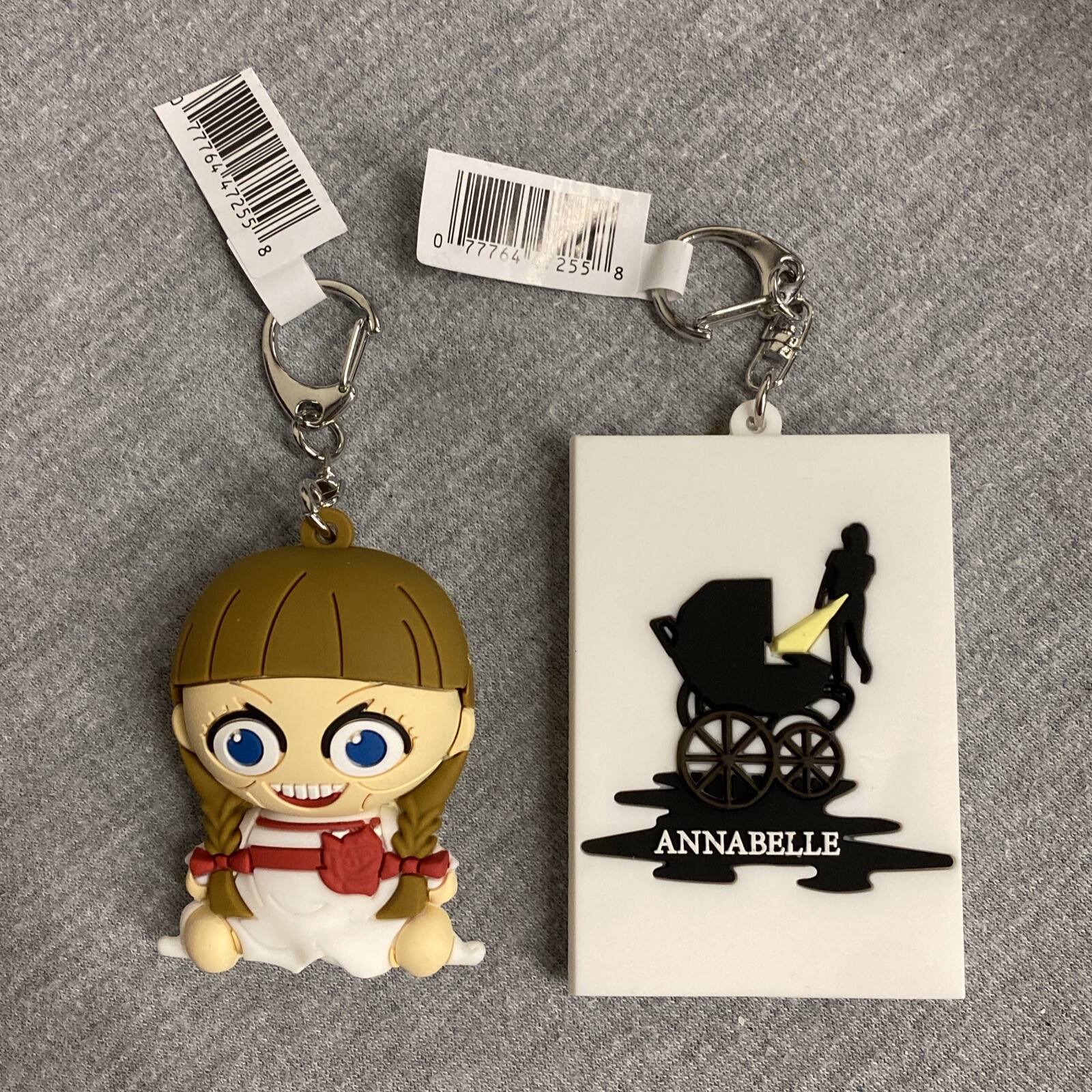 Horror Properties Series 6 Figural Keychain Blind Bag Clip Annabelle & Poster