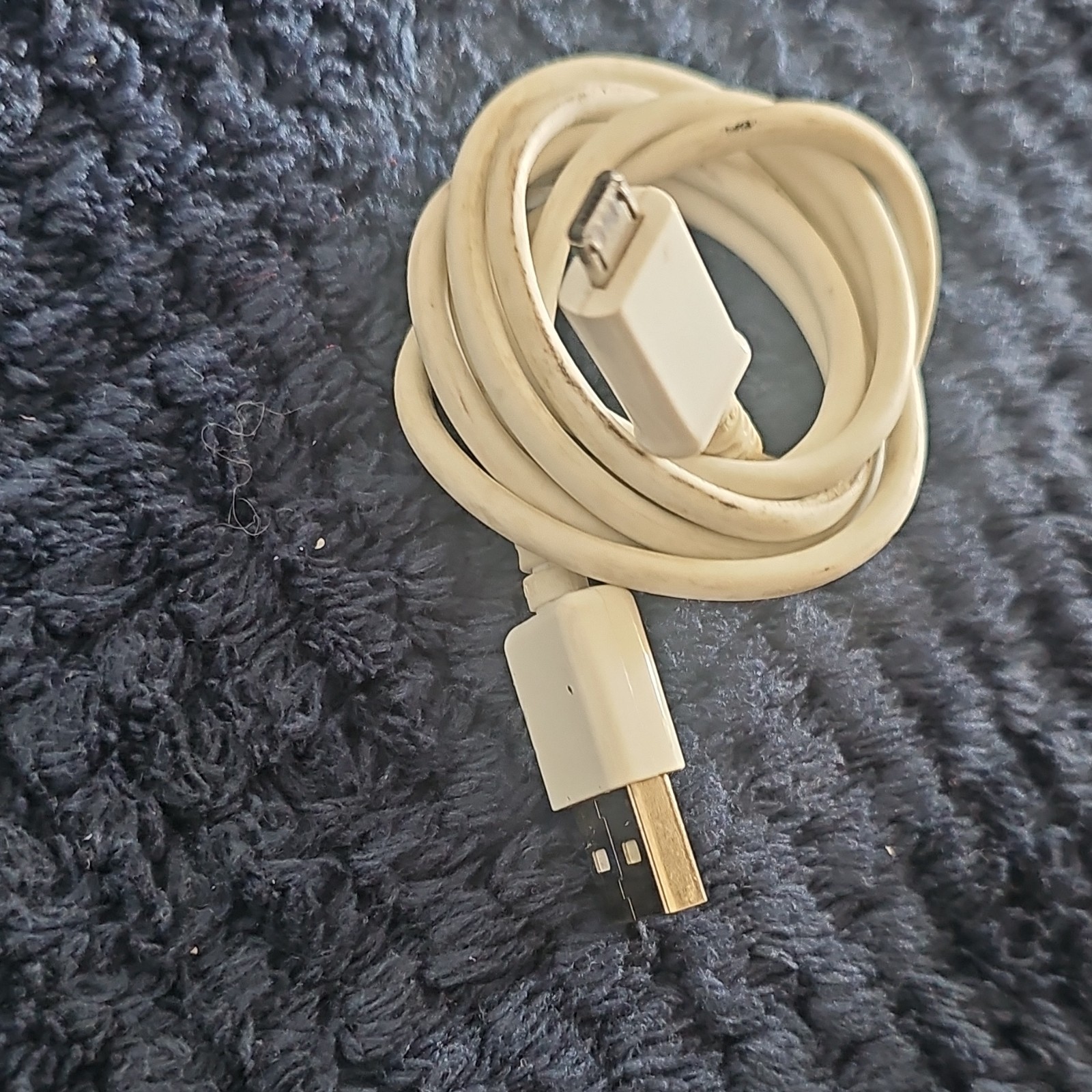 White Less than 10ft Micro-USB to USB Charging Cable Universal
