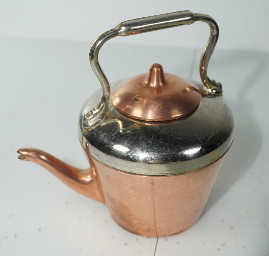 Vintage 1960 Dolls House Miniature Copper Brass Classic Kettle Teapot 2.5''