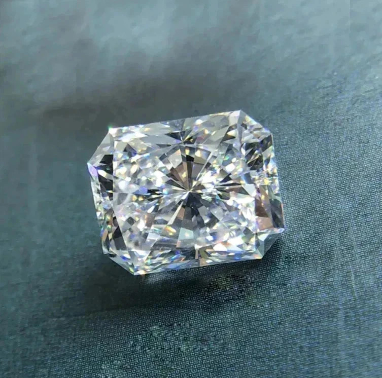 3.00 CT Loose Lab-Grown CVD Diamond Radiant Cut VVS1 - D Color Certified Diamond