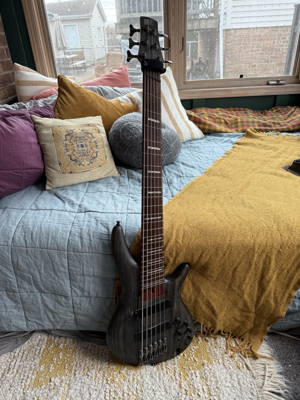 Ibanez SRFF806BKS 6-String Fan Fret Bass - Multi-scale 6 string bass