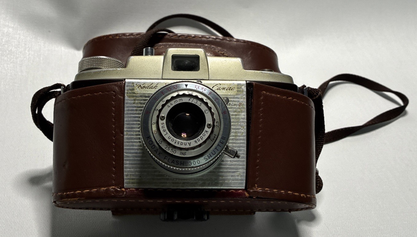 Kodak Pony 135 Camera Untested In Leather Case For Parts Or Repair