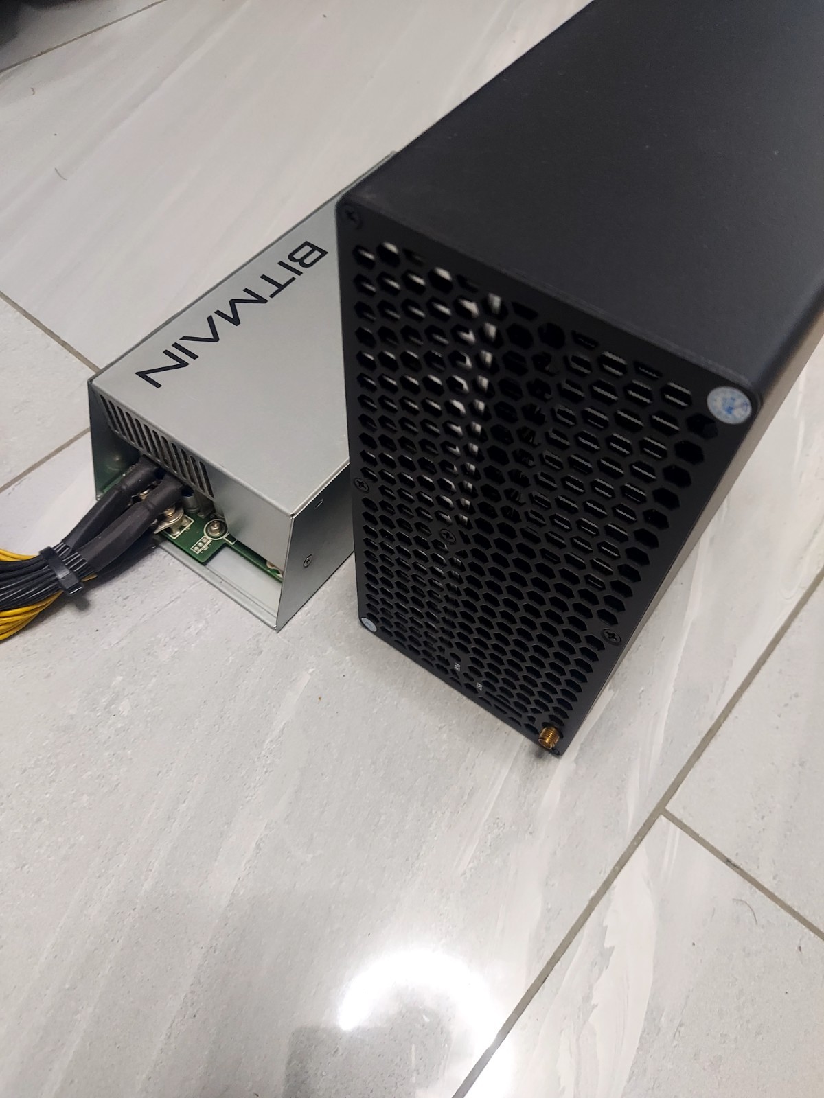 Goldshell KD-BOX Pro Kadena Crypto Asic Miner