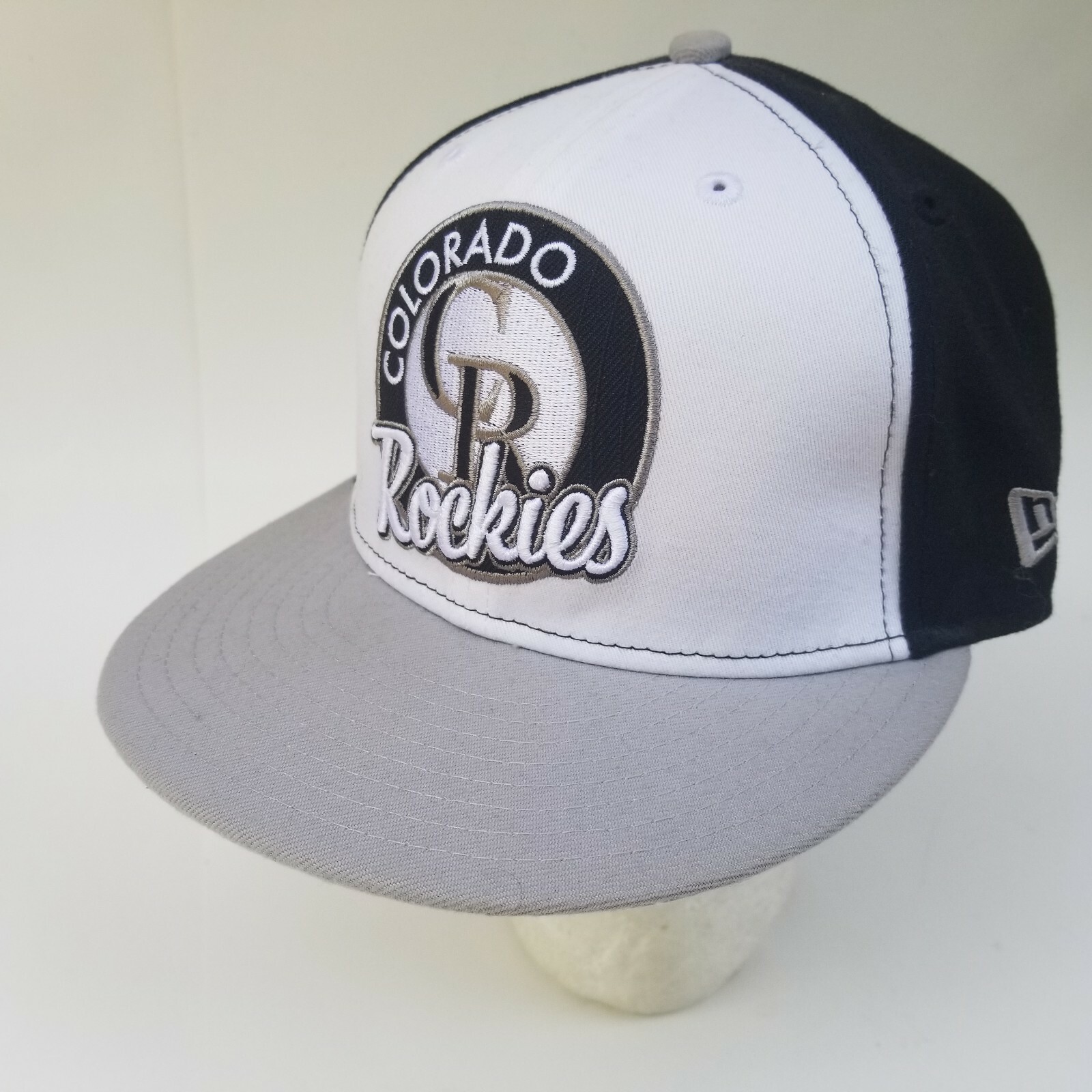 Colorado Rockies Hat MLB  Men's Black White Fitted Cap 7 1/4 New Era 59Fifty