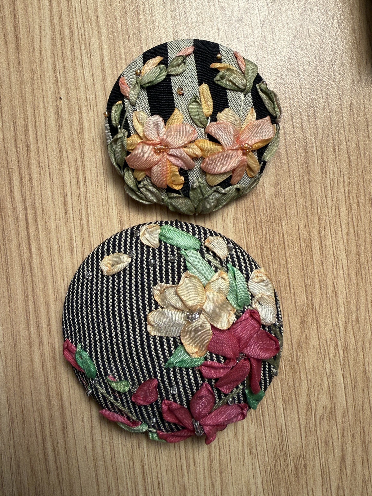 Vintage Artisan Silk Ribbon Embroidered Flowers Brooch Button Set metal back PR