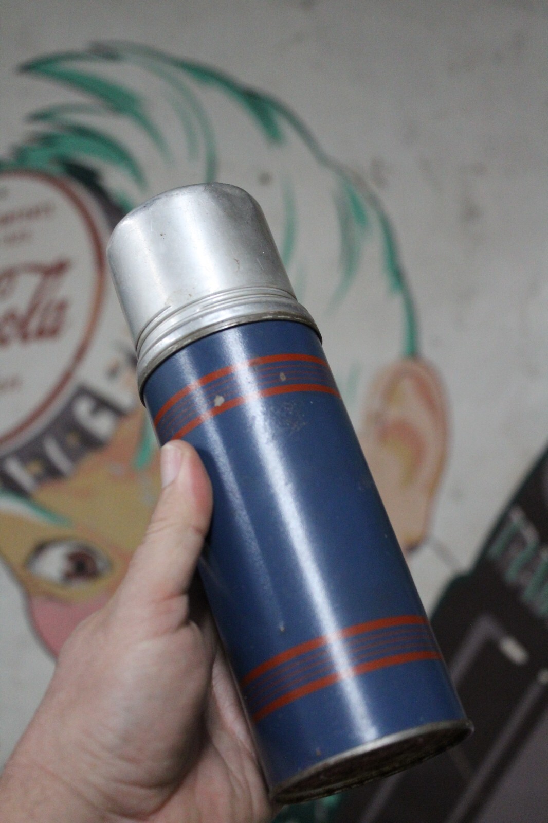 VINTAGE 1920s COBALT BLUE RED METAL THERMOS KEAPSIT CUP LID CAMPING TRAVEL