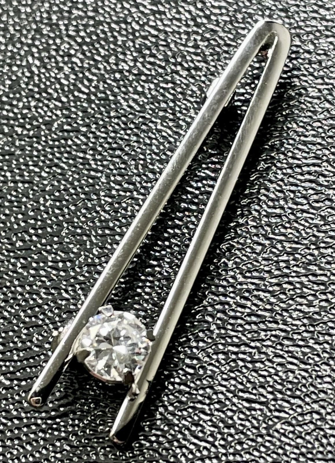 Vintage 1.5” Crystal Rhinestone Silver Tone Brooch Pin