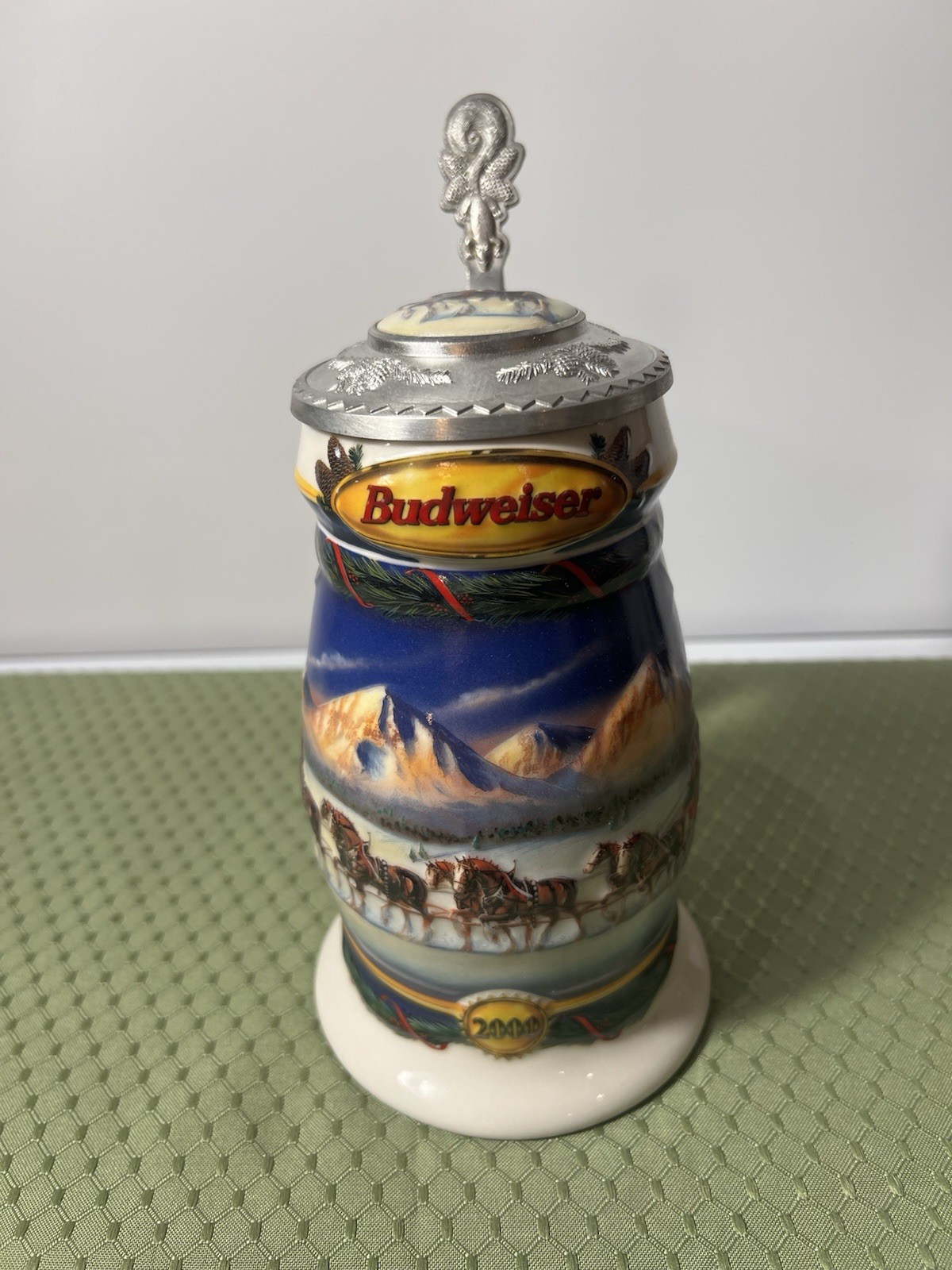 2000 Budweiser Holiday Stein; Holiday In The Mountains w Box. Excellent Cond.