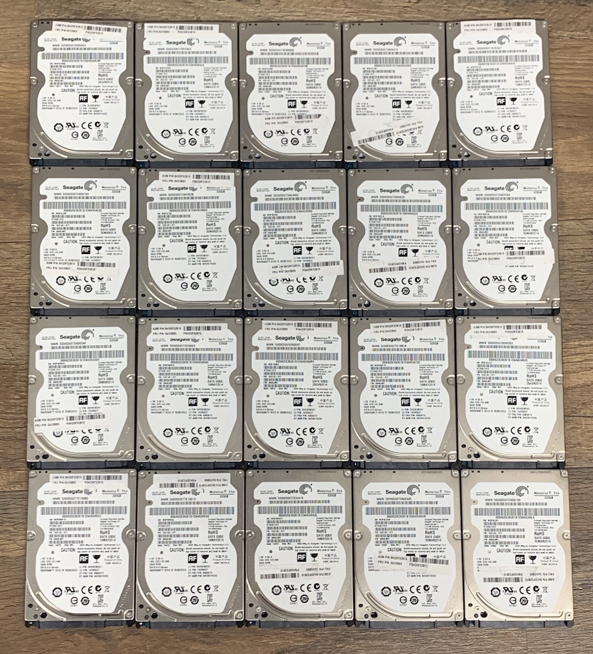 Lot of 20 Seagate Momentus Thin 320GB SATA II 2.5" 7mm Hard Drive HDD ST320LT012