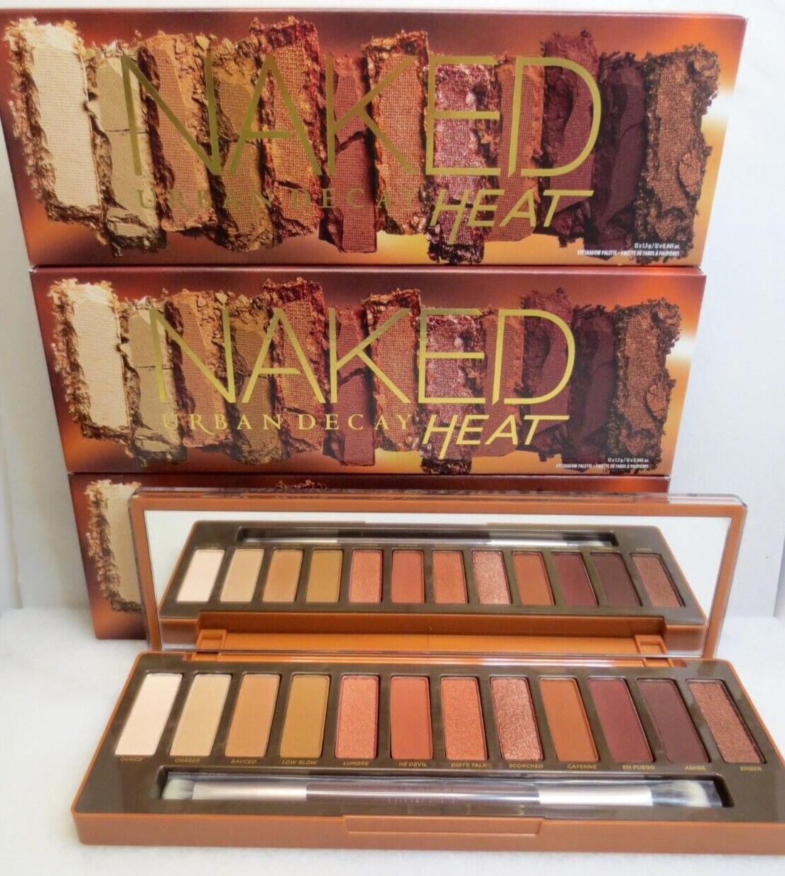 URBAN DECAY NAKED HEAT W/DOUBLE ENDED BLENDING/DETAILED CREASE BRUSH BOXED