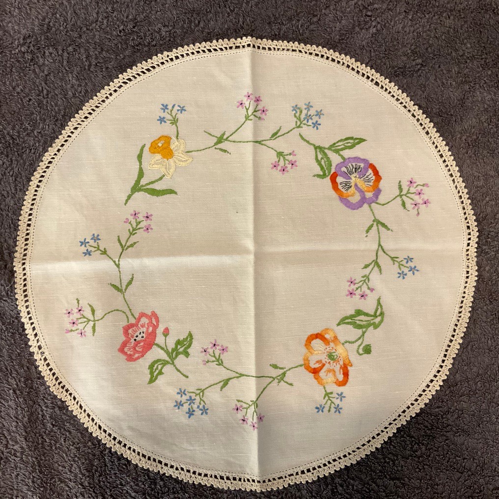 Large Vintage Handmade Embroidered Linen Doily - 17 inch diameter