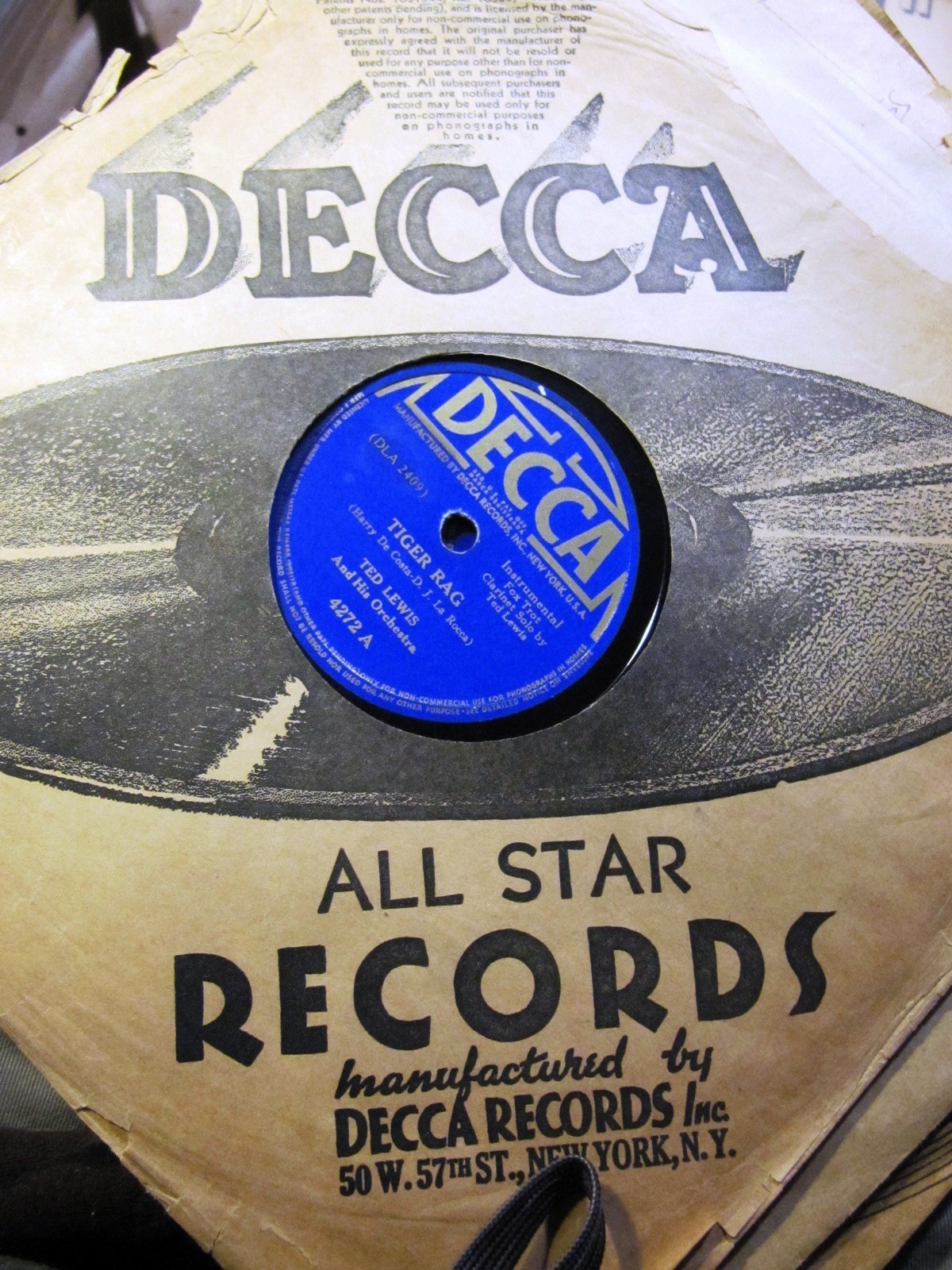 1942 TED LEWIS Jazz Band Nick LaRocca TIGER RAG/ JAZZ ME BLUES Decca 4272