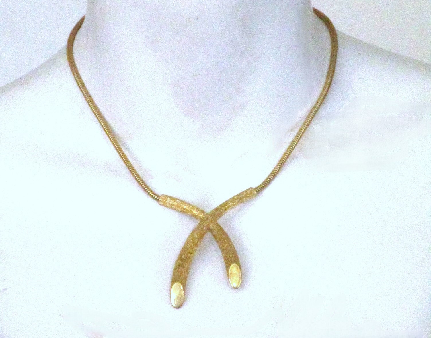 Trifari Gold Tone Crisscross Twigs on Snake Chain Necklace Vintage 50's or 60's