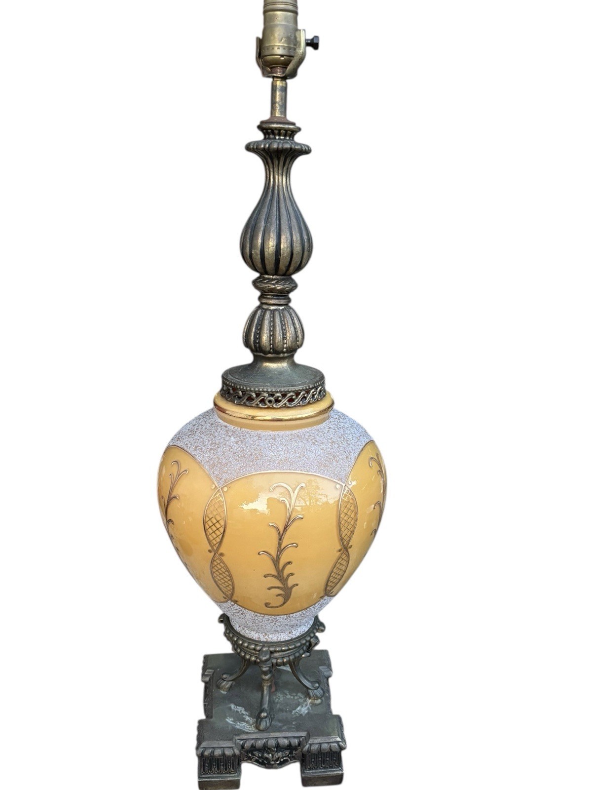 VINTAGE ORNATE HOLLYWOOD REGENCY MCM LAMP ITALIAN GOLD PAINTED GLASS BRASS 1960s