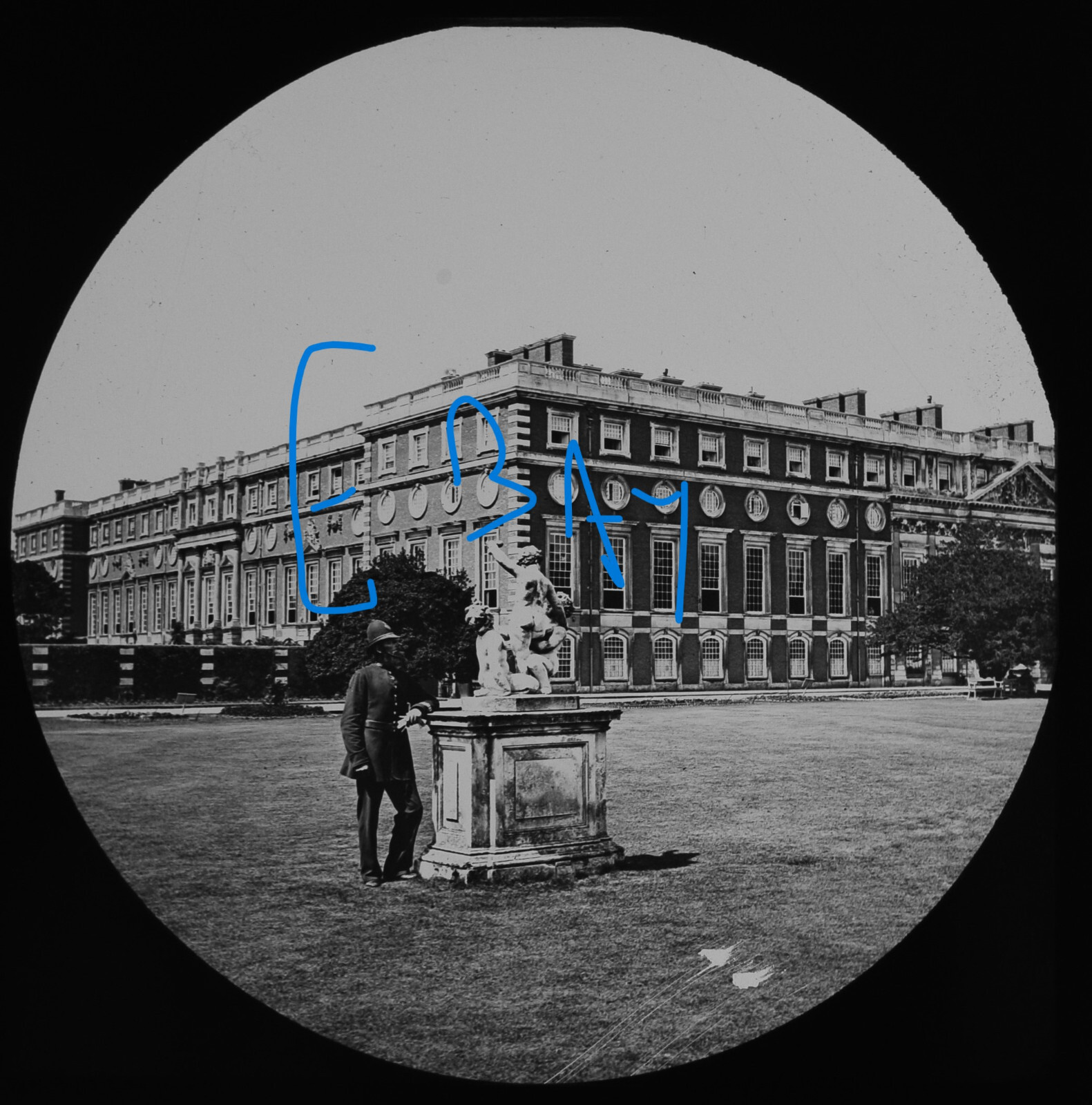 HAMPTON COURT PALACE SOUTH FRONT LONDON C1867 Magic Lantern Slide EARLY PHOTO