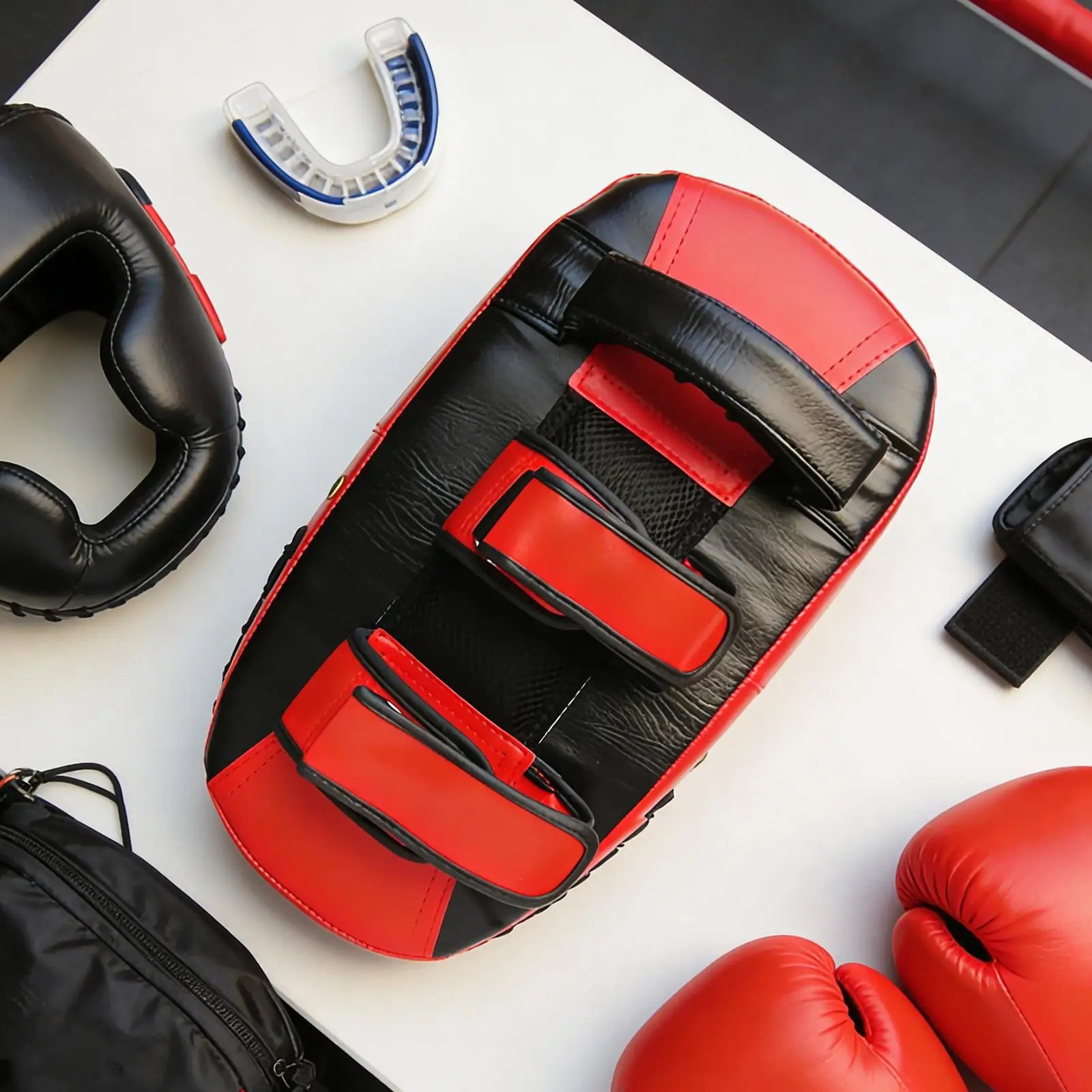 Punching Pads For Boxing Curved Focus Kick Training Gear Kickboxing Trainer