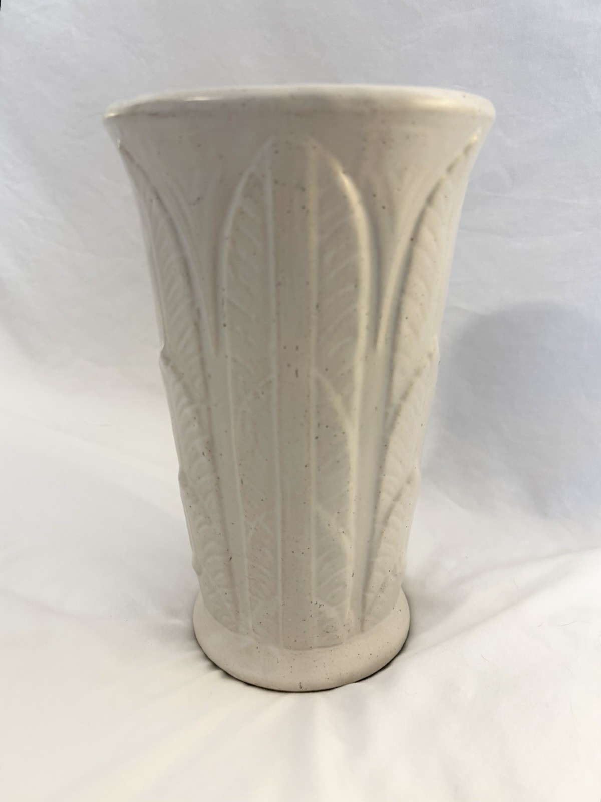Antique Palm Leaf Design Robinson- Ransbottom RRP Co.  11”  Floor Vase 