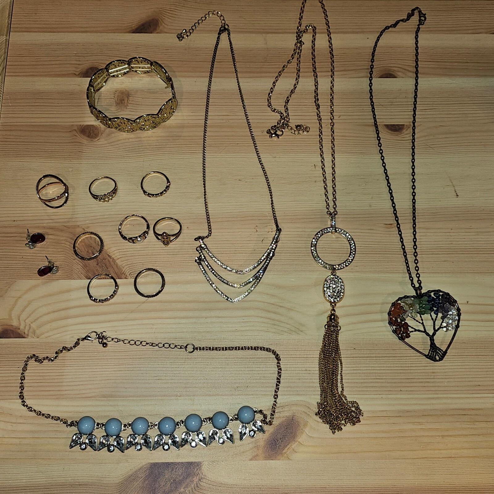 14 Piece Costume Jewelry Lot Rings Necklaces Earrings Bracelet