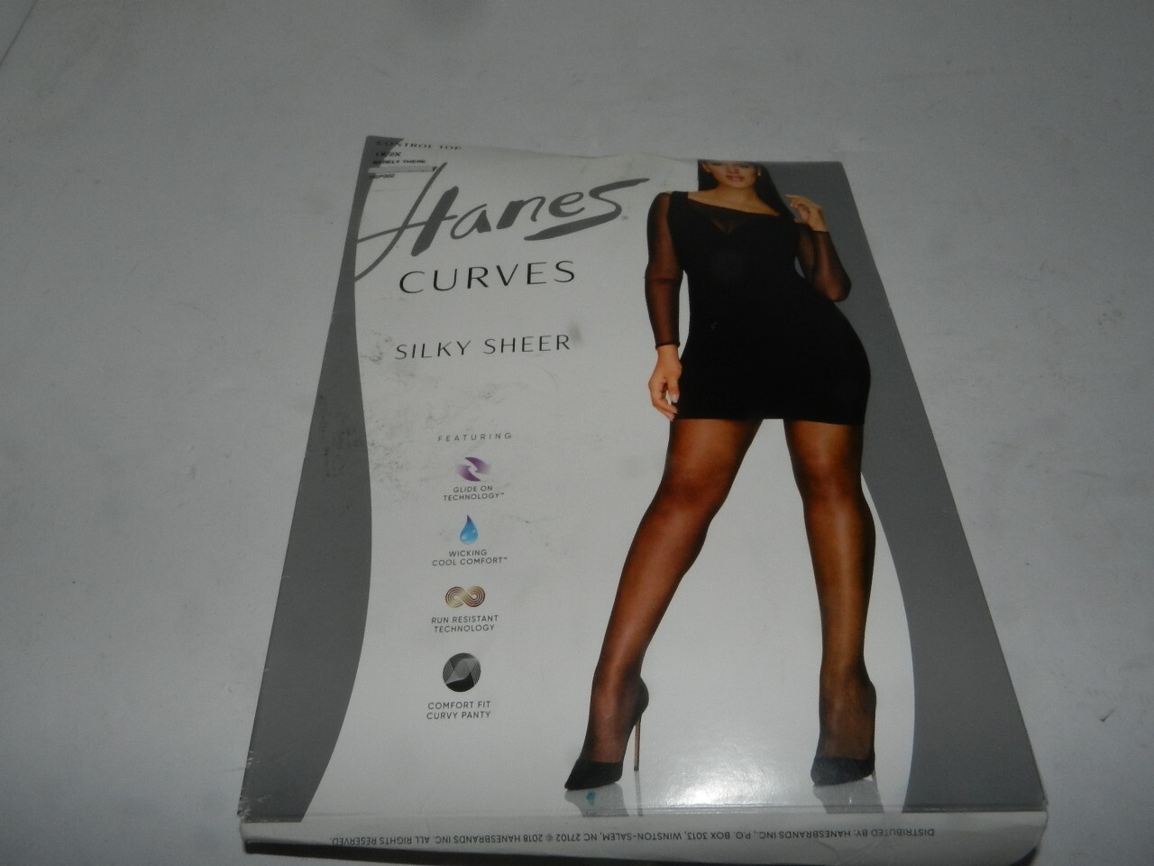 Womens Vintage Pantyhose Hanes Curves 1X/2X control top barely there