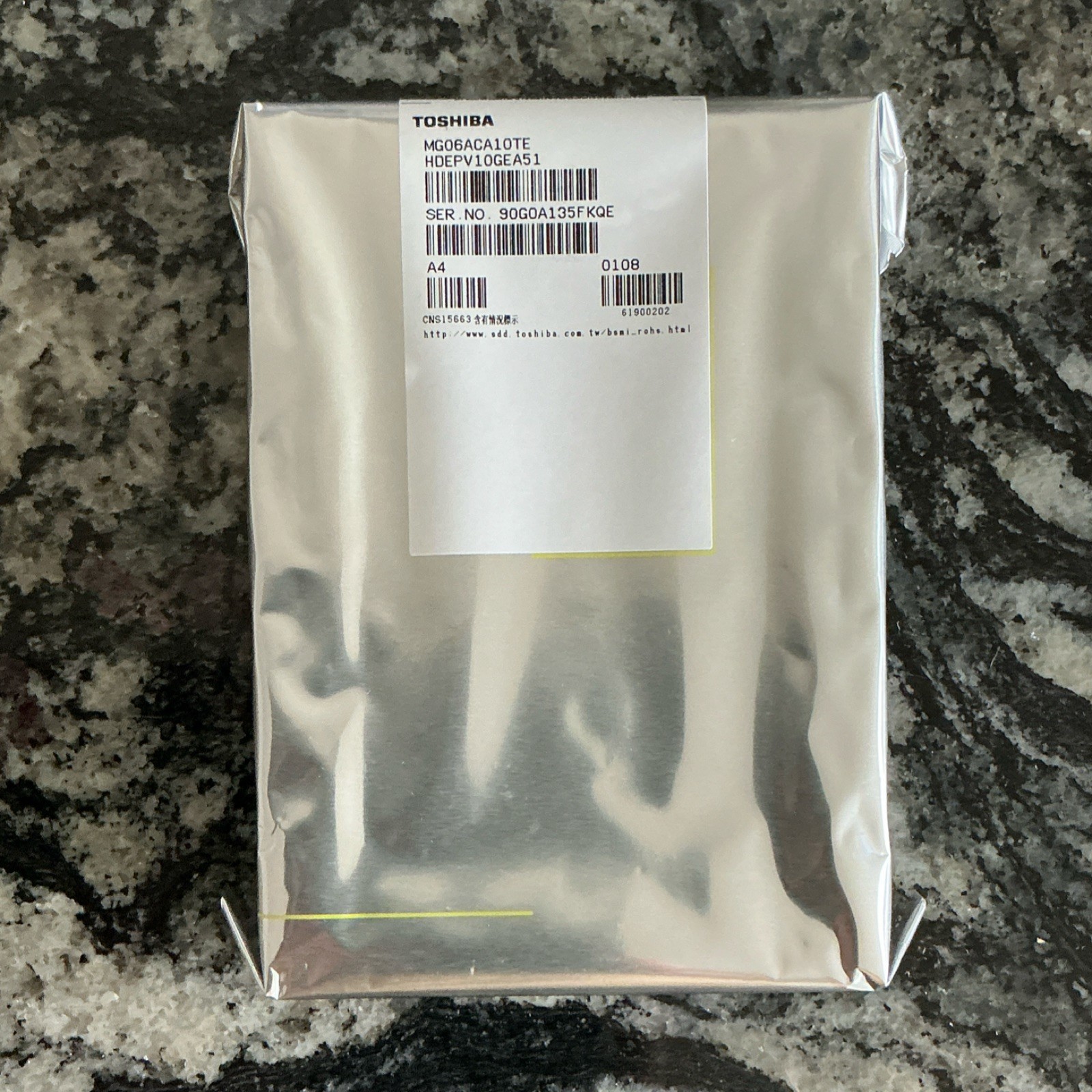 Toshiba 10TB SATA Hard Drive MG06ACA10TE HDEPV10GEA51 3.5in 7200RPM