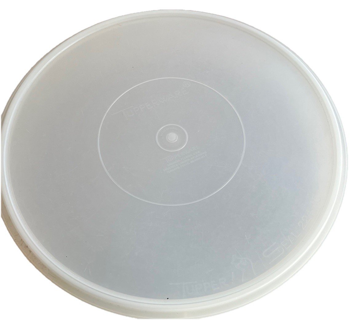 TUPPERWARE, VINTAGE CLEAN CLEAR REPLACEMENT LID 12.5” EXCELLENT CONDITION