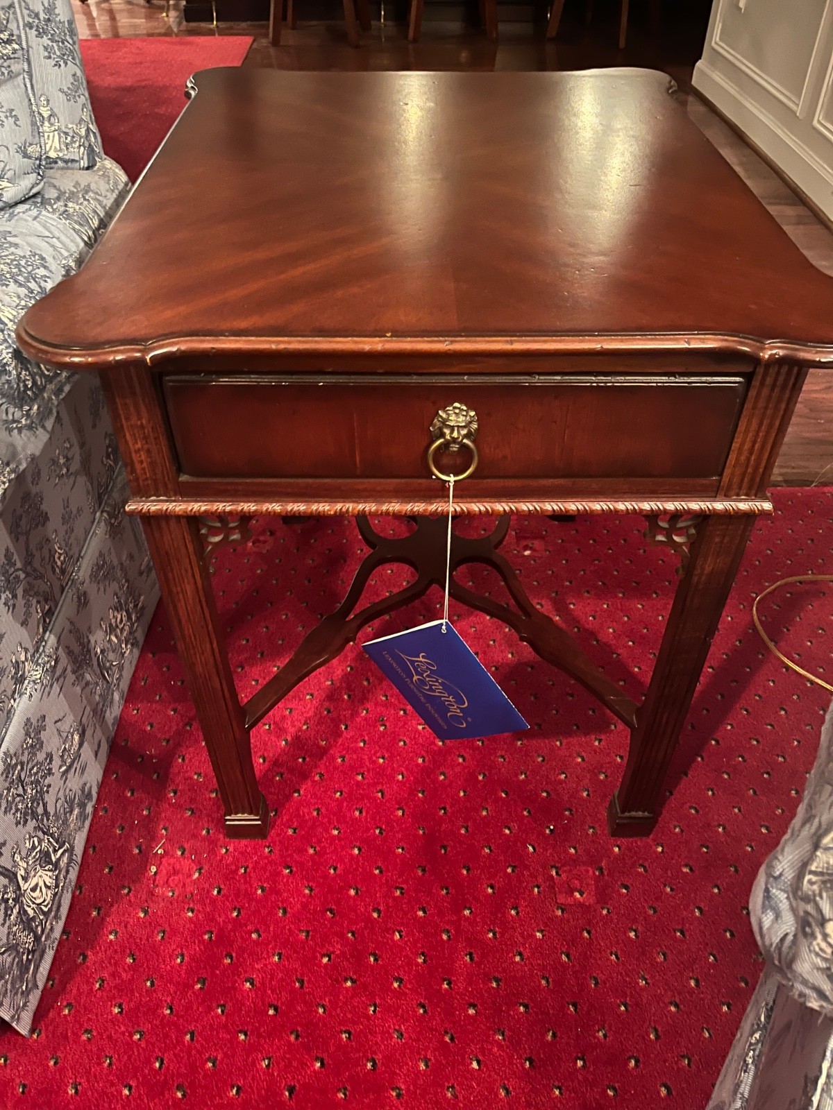 Lexington Furniture Palmer Home Collection Chippendale End Table Mahogany