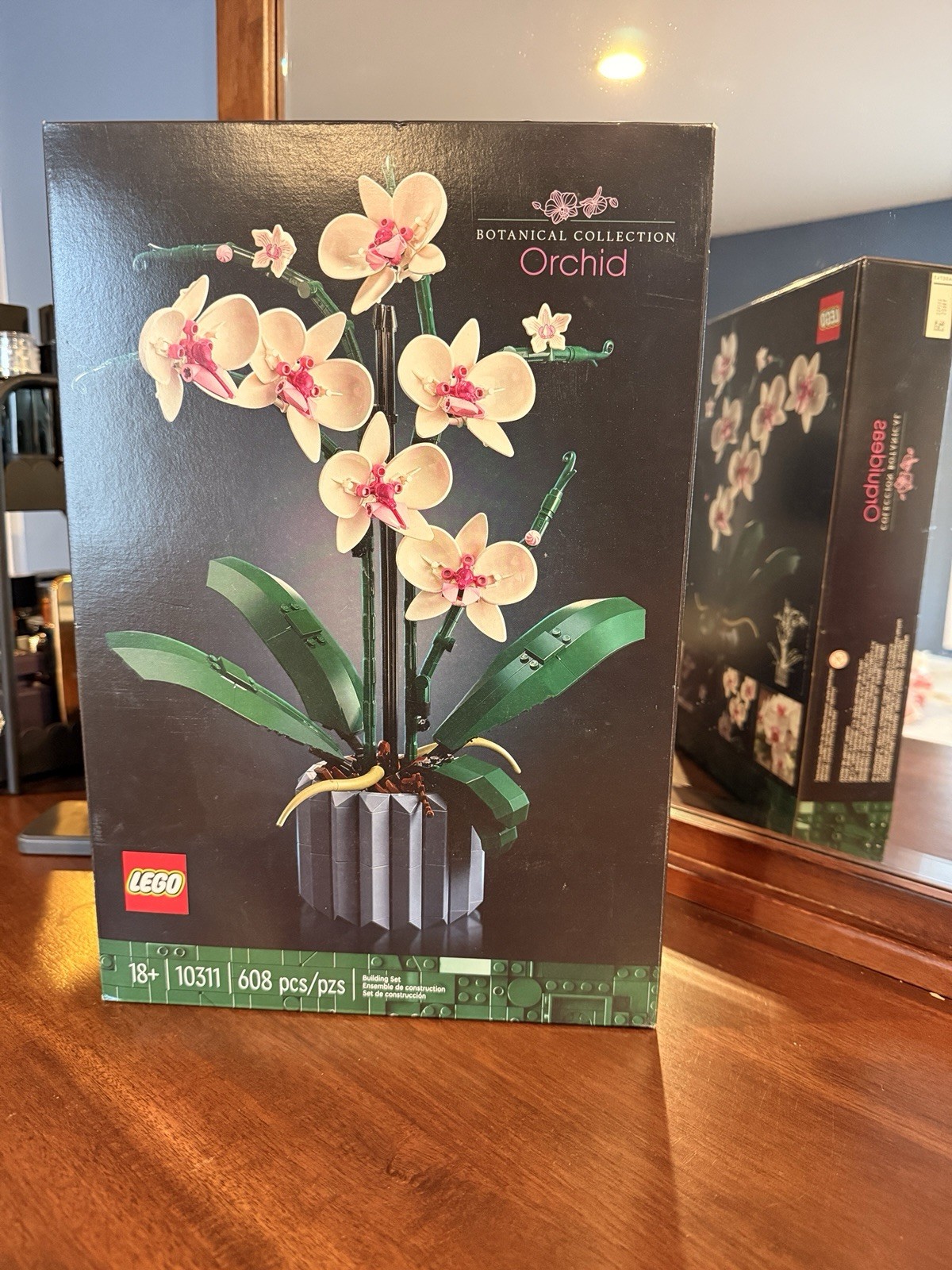 LEGO Orchid Botanical Collection 10311 Complete Set 608 Pieces Boxed