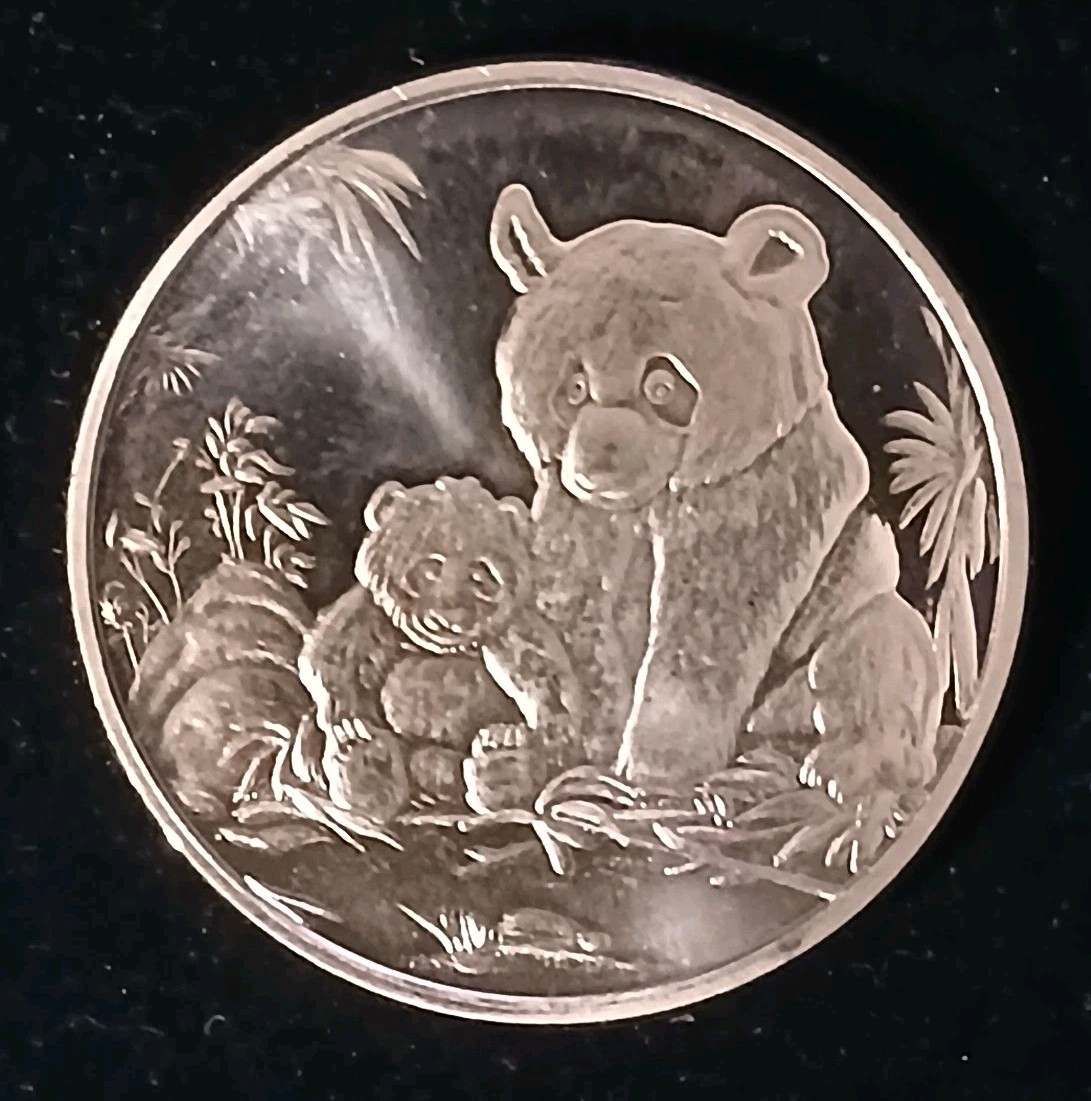 Panda Bear and Cub 1 Oz AVDP .999 Copper Round Coin