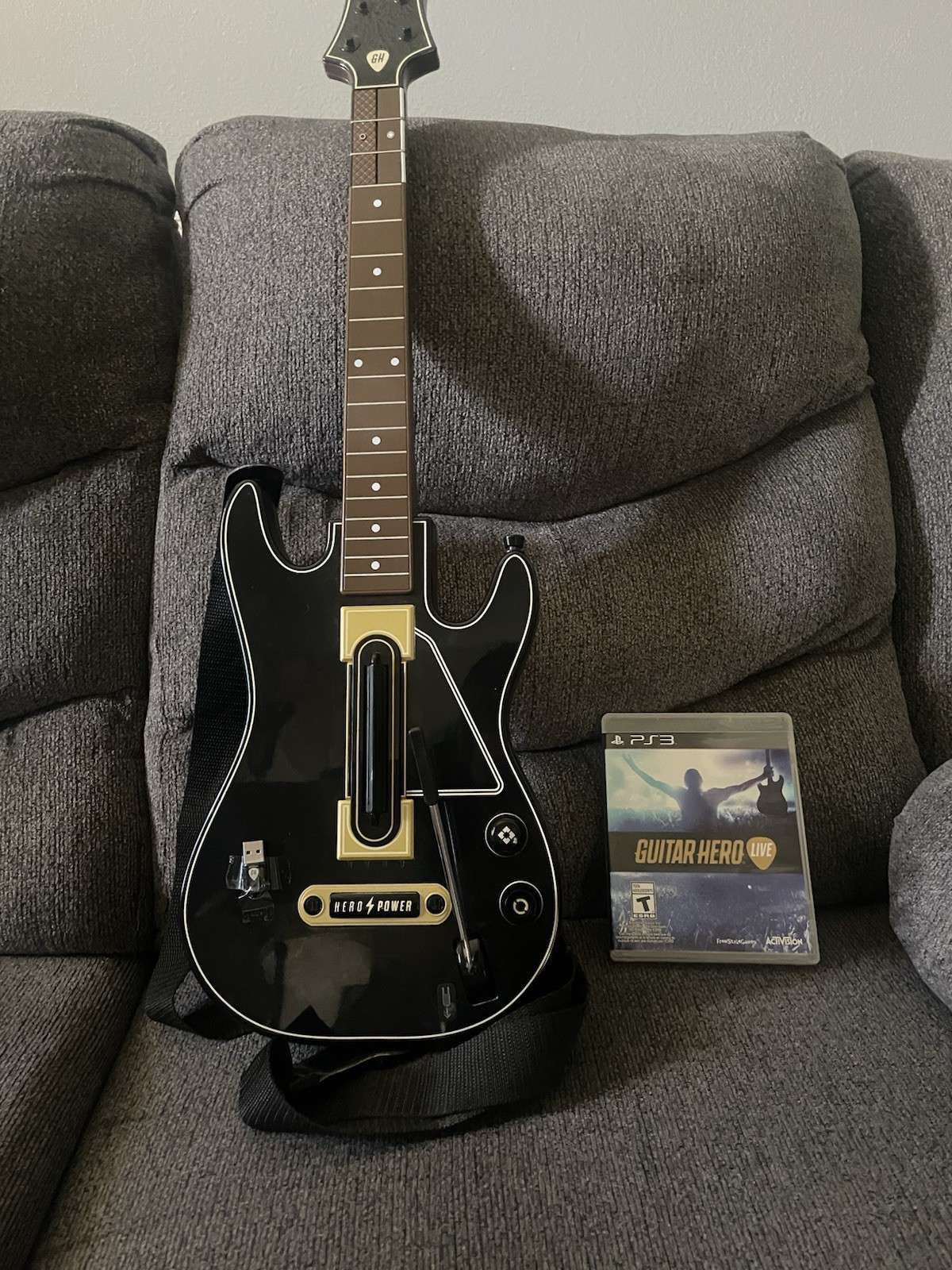Guitar Hero Live PS3 Bundle