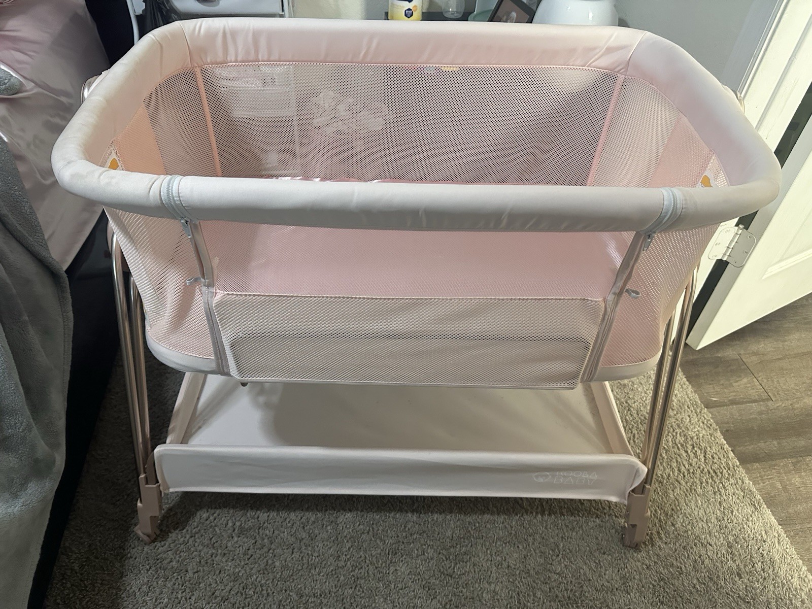 Portable Pink and White Mesh Rectangle Bassinet with Storage Shelf for Babies