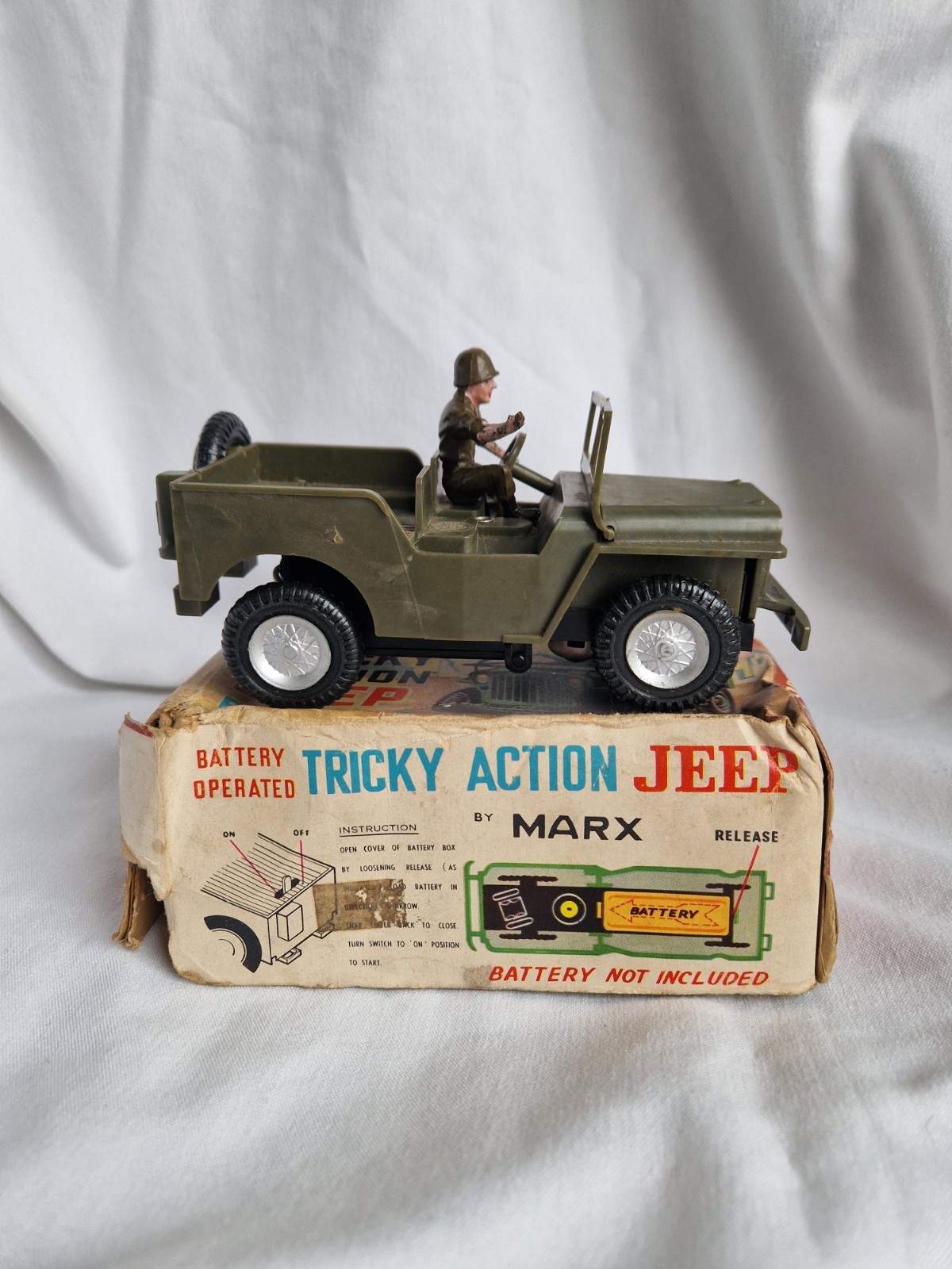 LOUIS MARX  TRICKY ACTION JEEP  BOXED WITH DRIVER *repair*