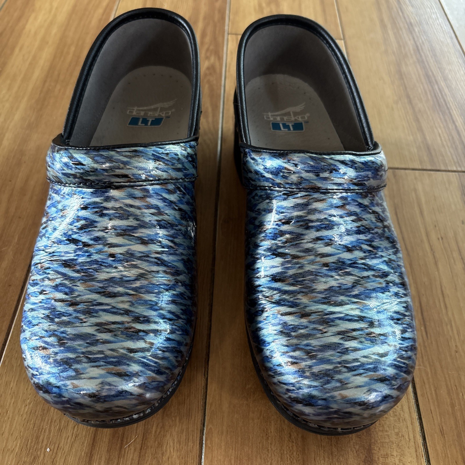Dansko Women’s Pro LT Clogs Size 38 Blue Waves