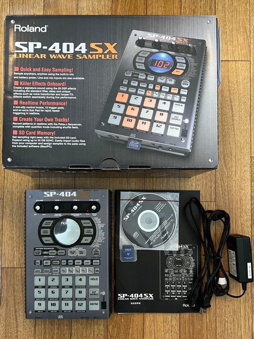 Roland SP-404SX Linear Wave Sampler Tested Working w/ Box AC Adapter SD Japan